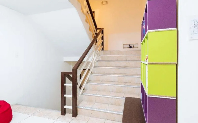 RedDoorz Plus near Robinsons Place Manila
