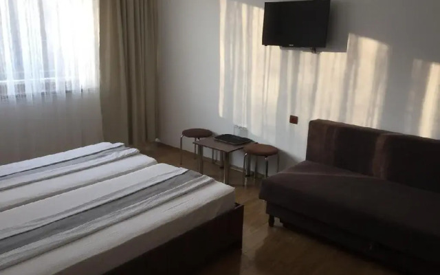 Hostel Paradox