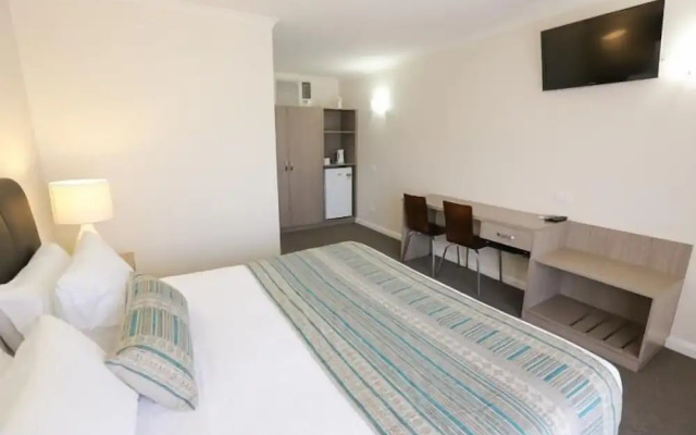 Seven Pines Motor Inn