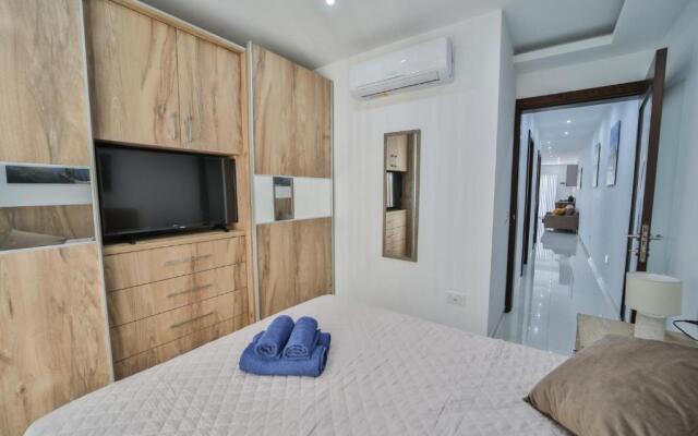 Apartment 5 Ashville Court