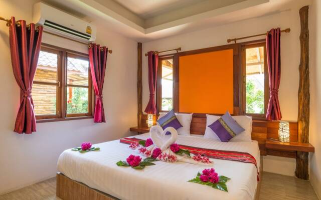 Pinthong Aonang Villa