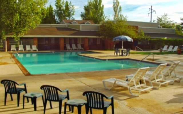 Sky Harbor Apartments