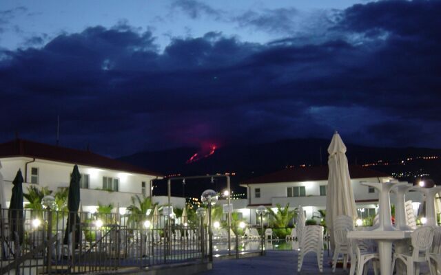King's House Hotel Resort