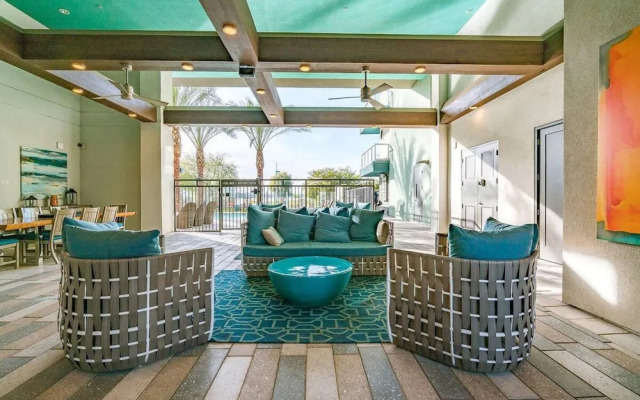 Modern Town Lake Penthouse by Cozysuites