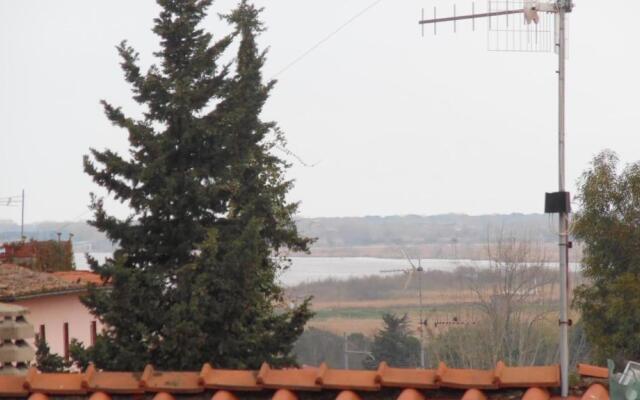 Appartamento Luminoso, tra mare e lago