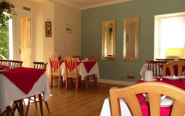 Acorn Lodge