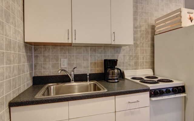 Island Oasis - 1 Br Condo