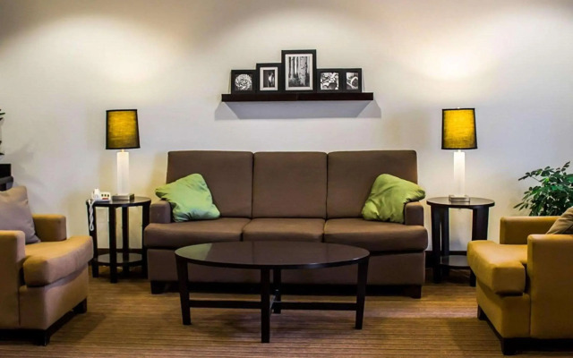 Sleep Inn & Suites