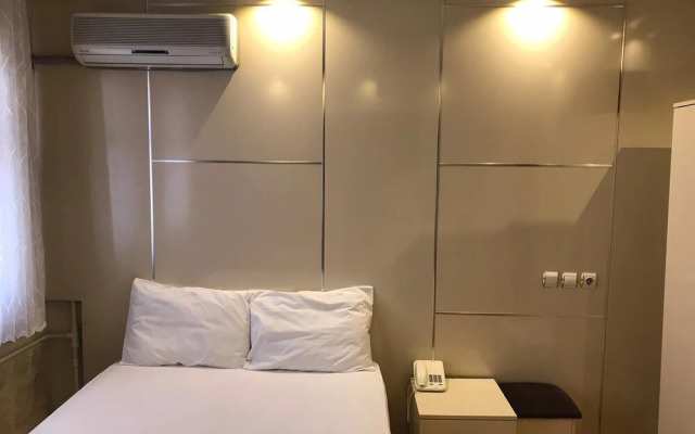 Hotel Azer