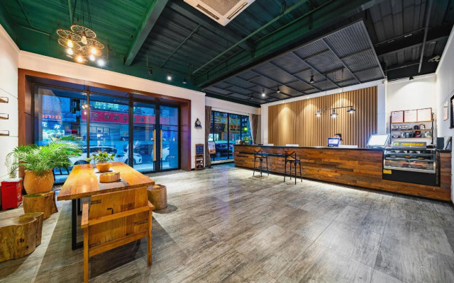 Vanfeel Hotel(Dongguan Daoku Branch)