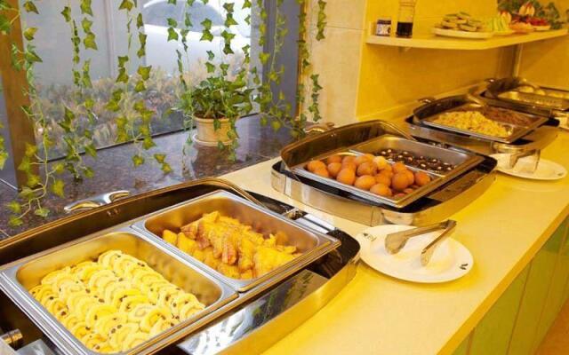 GreenTree Inn Hefei Qianshan Rd Business Hotel