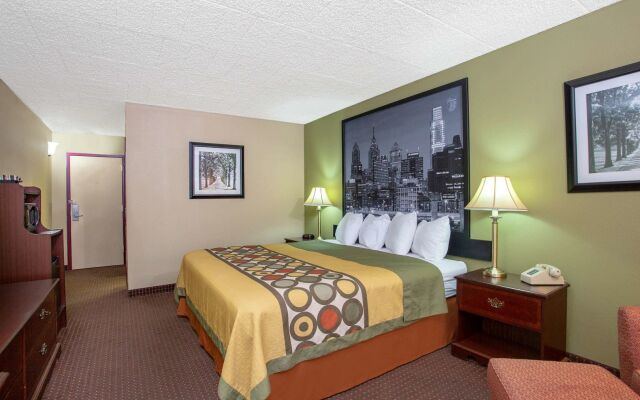 Econo Lodge Erie near Casino