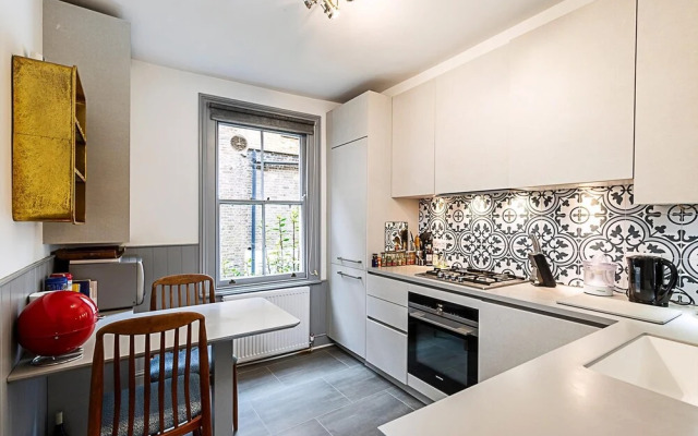 Lovely One-bedroom Flat Near West Kensington