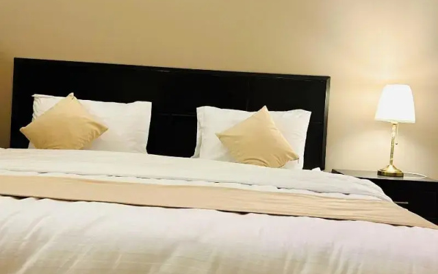Arabian Palm Hotel
