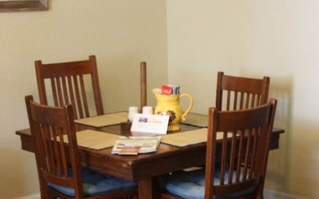 Canyon Lake Condos - Lakeview Vacation Rentals