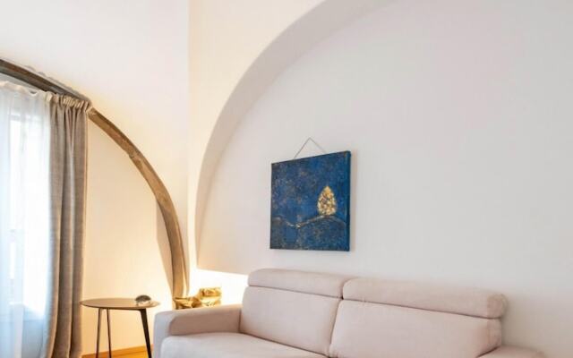 Santo Stefano 13 - Quadrilocale Elegante