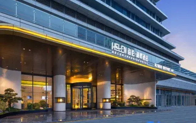 Helen Lakeside Hotel