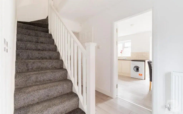Birmingham Estate - Contractor & Group Accommodation - Secure Parking