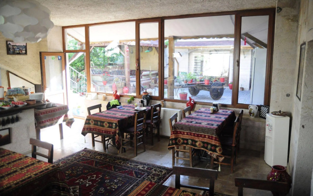 Gerdis Evi