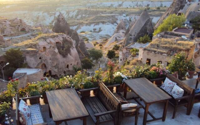 Takaev Cave Hotel