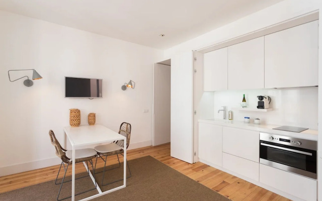 Chiado Studio and One-Bedroom Apartment - by LU Holidays