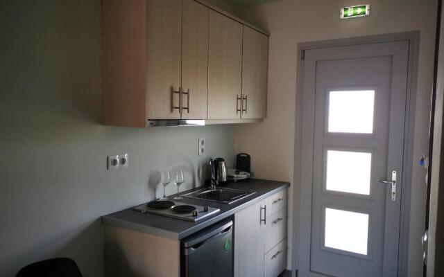 Anemona Beach Apartments