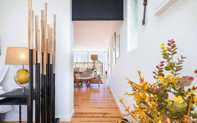 Lusitano Top Floor Apartment