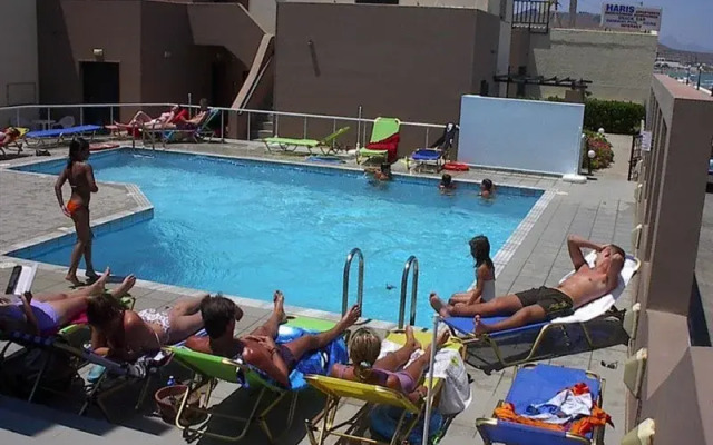 Pela Mare Apartments