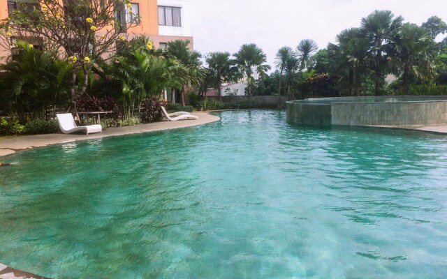 Homey And Relax Studio Apartment At Cervino Village Residence