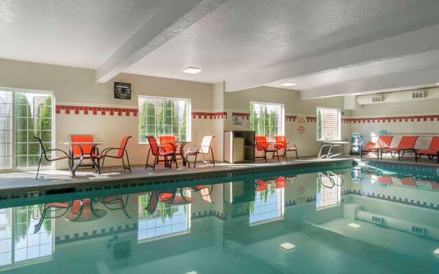 Best Western Plus Park Place Inn & Suites