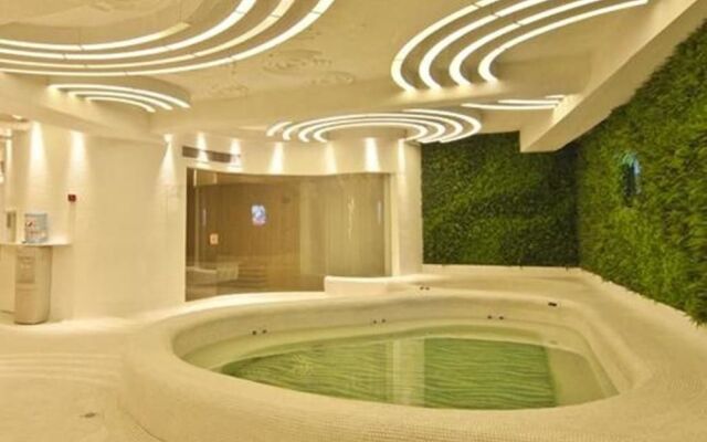 Zhejiang Business Hotel