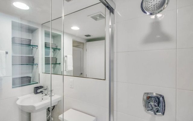 Delray Beach Getaway Minutes to Beach & More!