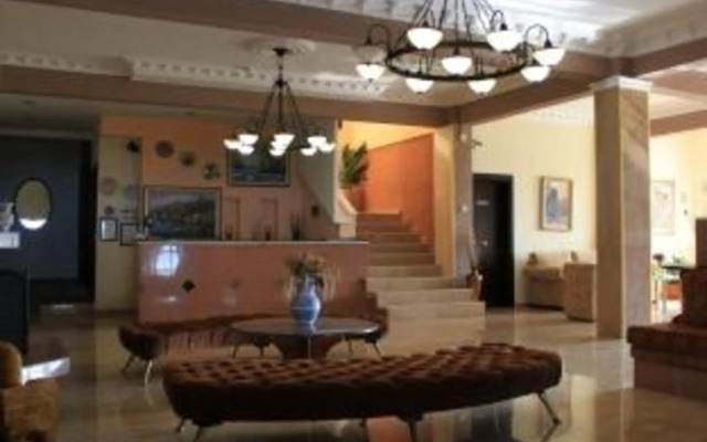 Athorama Hotel