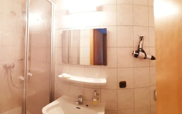 Hotel-Gasthof zum Schwan - Guest House