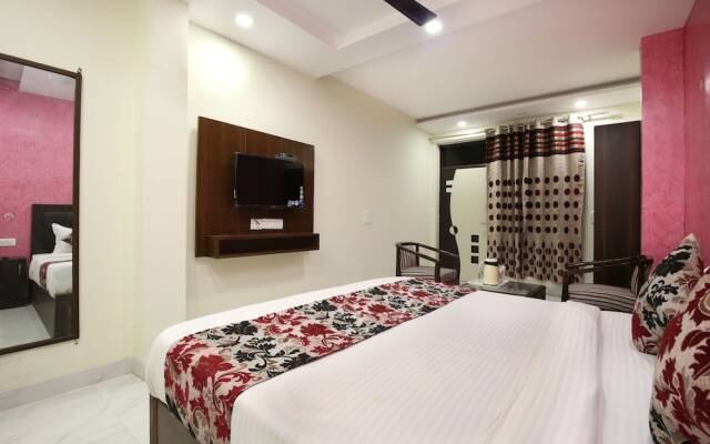 OYO 9040 Hotel Alpine