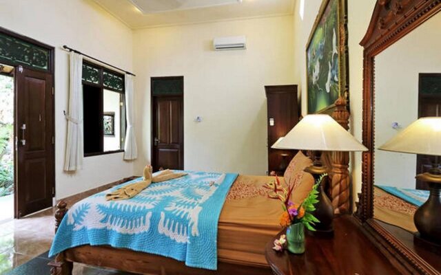 Loka Sari Guest House and Spa