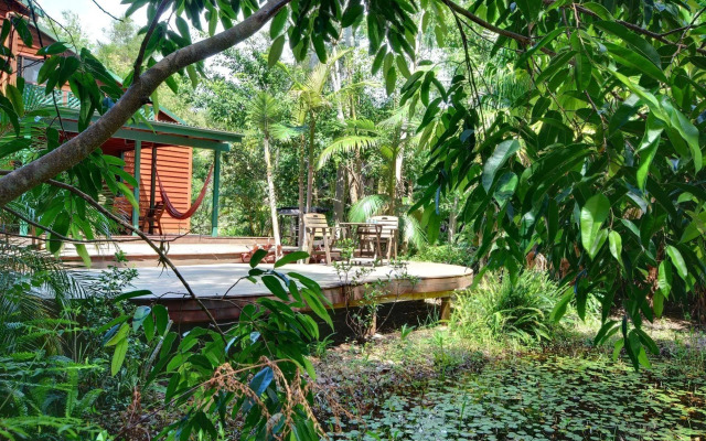 Planula Bed & Breakfast Retreat