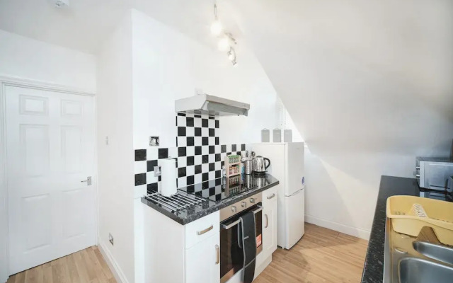 Flat 5 - 61 Old Dover Road