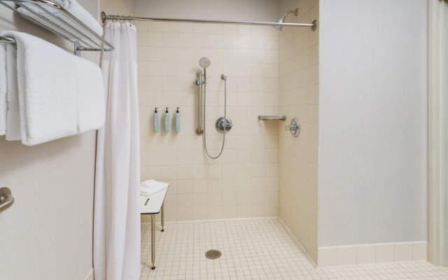 Courtyard Roseville Galleria Mall/Creekside Ridge Drive