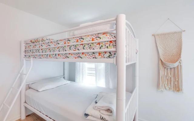 Walk to Campus & Palmer Square: Dtwn Townhome