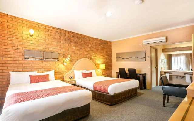 Quality Inn Colonial