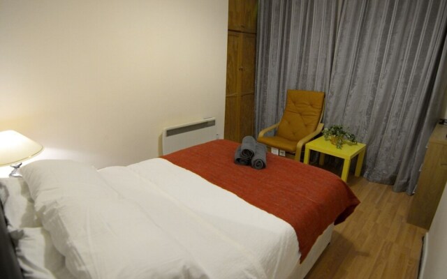 Central Reading Friar Street Serviced Apartment