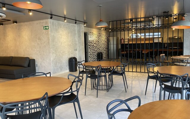 Bela Hospedagem - Lindo flat no Box 150