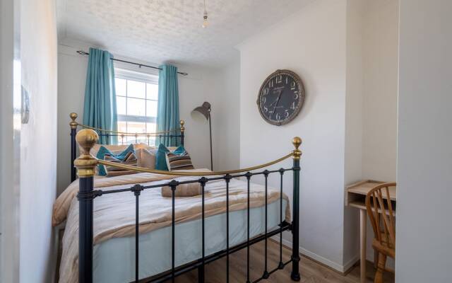 West Dartford Teal House