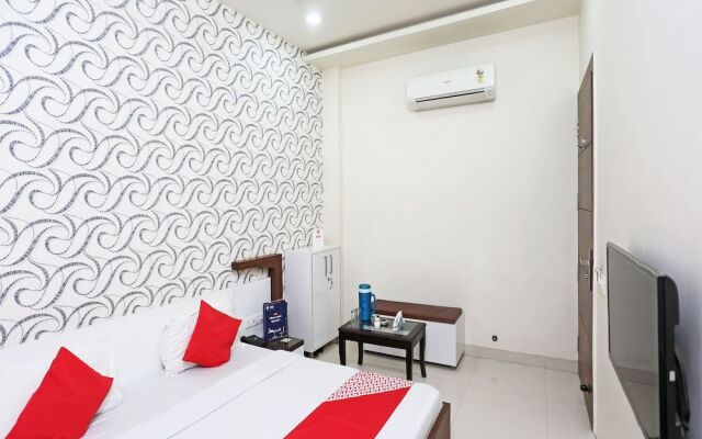 OYO 17280 Hotel Shivaay