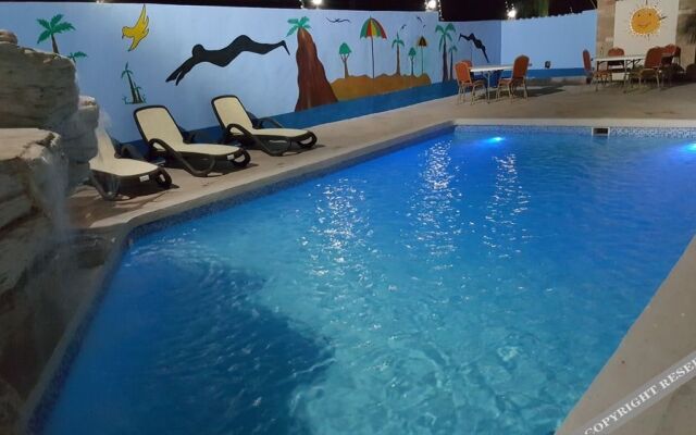 Cross Roads Lodge Kitwe