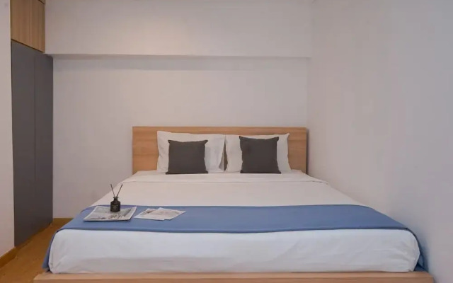 Comfort Studio Loft Apartment At Kingland Avenue