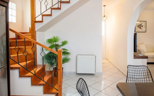 Diogenis House