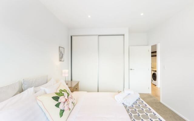 Sensational North Shore Retreat -Netflix
