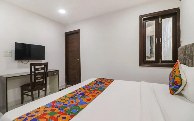 Oyo Townhouse 1126 Super 8